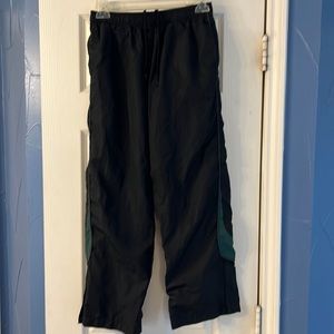 Boys wind pants with pockets and zippers